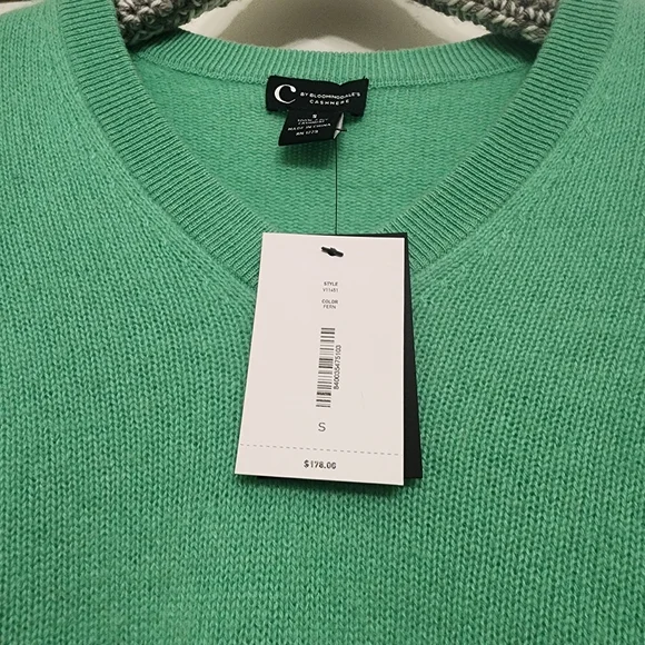 C by Bloomingdale's NWT Fern Green 100% Cashmere V-Neck Sweater - Small - Picture 6 of 6